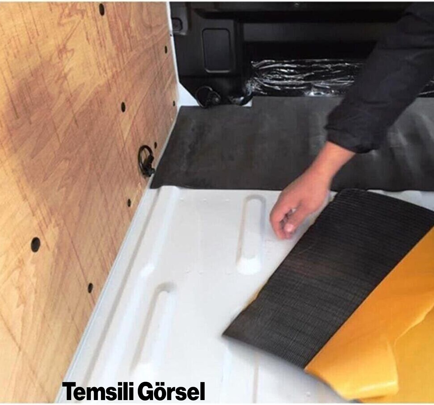 Yapışkanlı Oto Araç (10 mm EN:100 cm X 1 mt) Motor Ses Isı Yalıtım Izolasyon Bandı Kauçuk Sünger