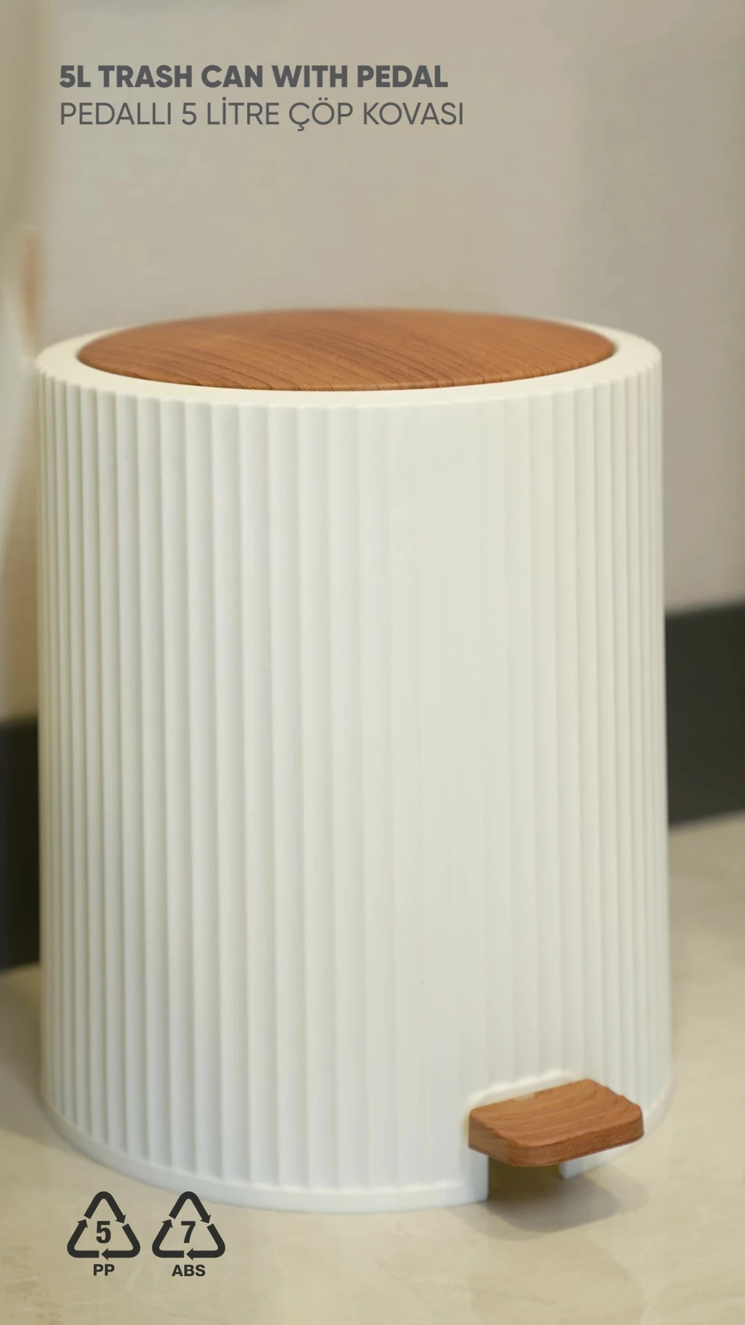 Coliseum Beyaz Pedallı Çöp Kovası