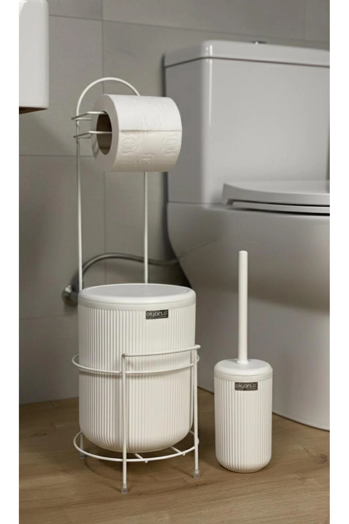 Beyaz Stantlı Wc Kağıtlık LineaYuvarlak Çöp Kovası ve WC Fırça Seti
