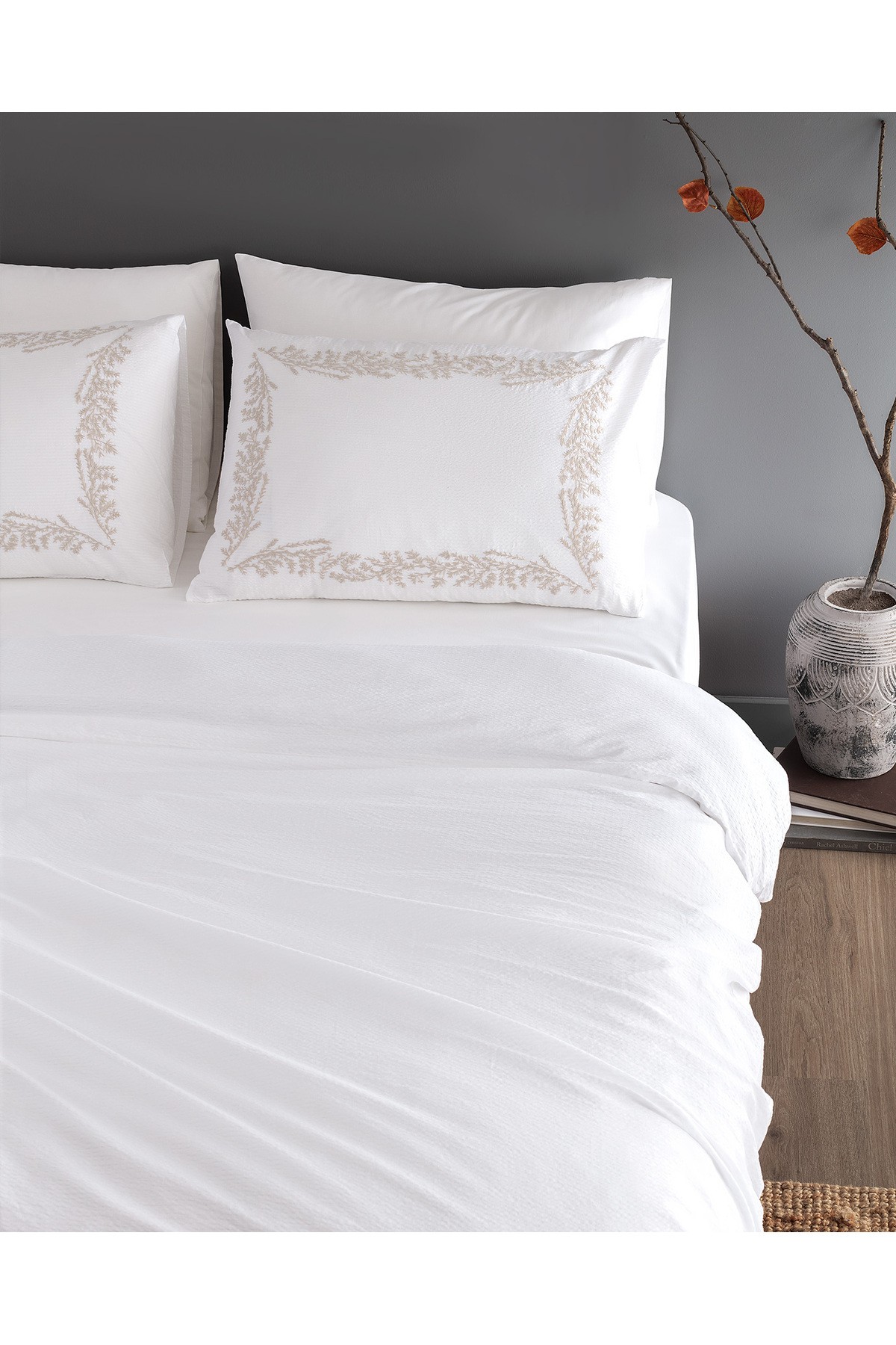 Linda King Size %100 Pamuk Nakışlı Yıkamalı Gofre Nevresim Takımı - Beyaz/Bej