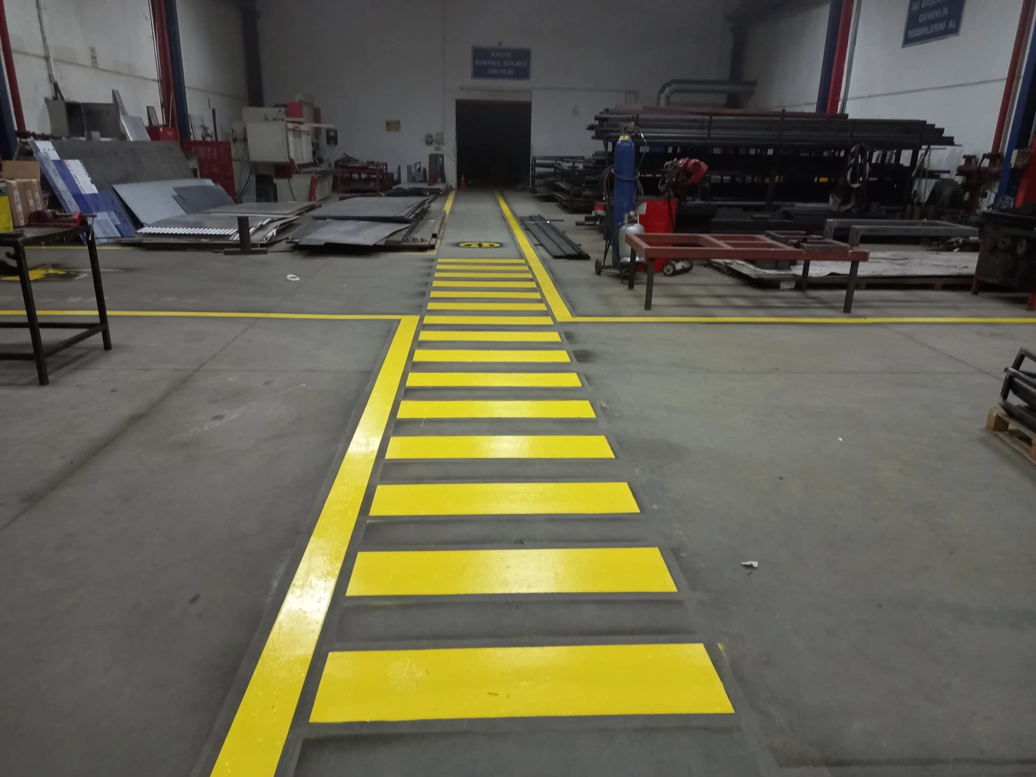 SOĞUK YOL ÇİZGİ BOYASI 5KG Beyaz , Isg Çizgi Boyası