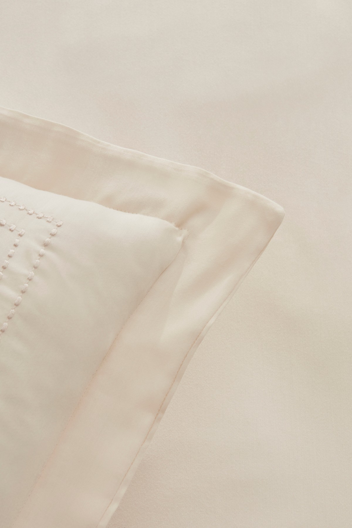 White Collection Felves %100 Pamuk Çift Kişilik Nevresim Takımı Bej