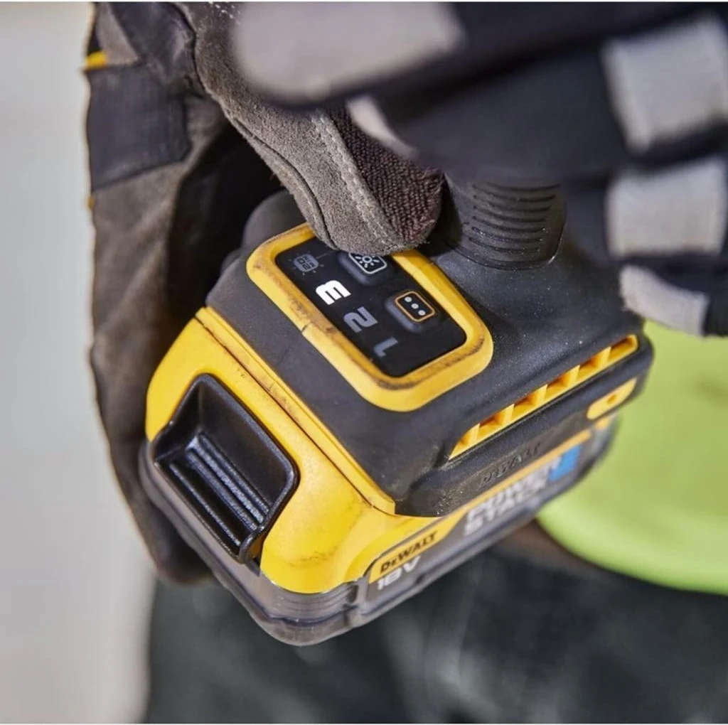 Xr Premıum Kömürsüz Akülü Darbeli Vidalama Makinesi 282NM DCF860N-XJ (Akü Hariç)