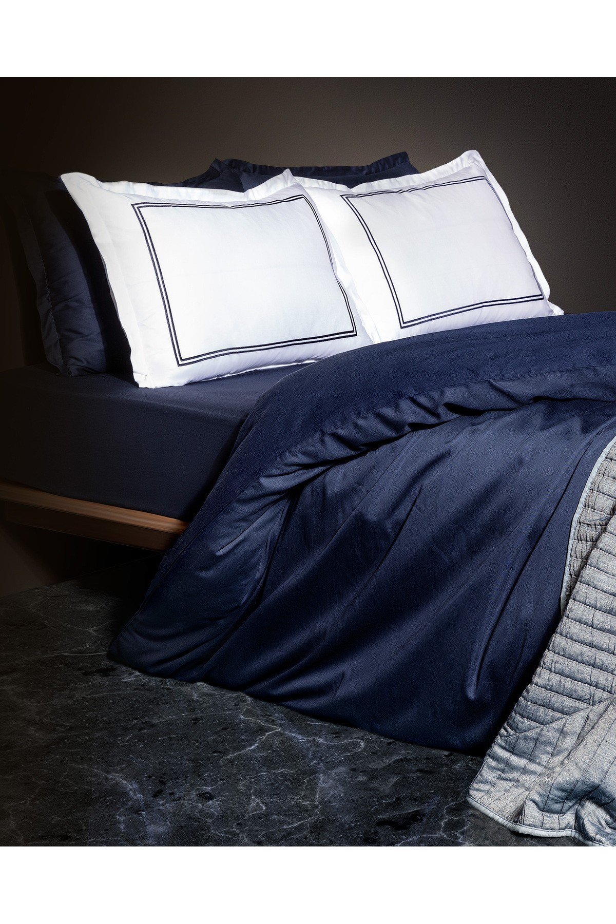 Jacinthe King Size Nakışlı Nevresim Takımı - Saten - Yat Koleksiyon