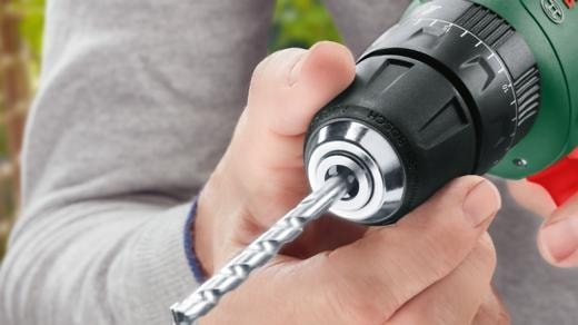 BOSCH Universaldrill 18V Baretool