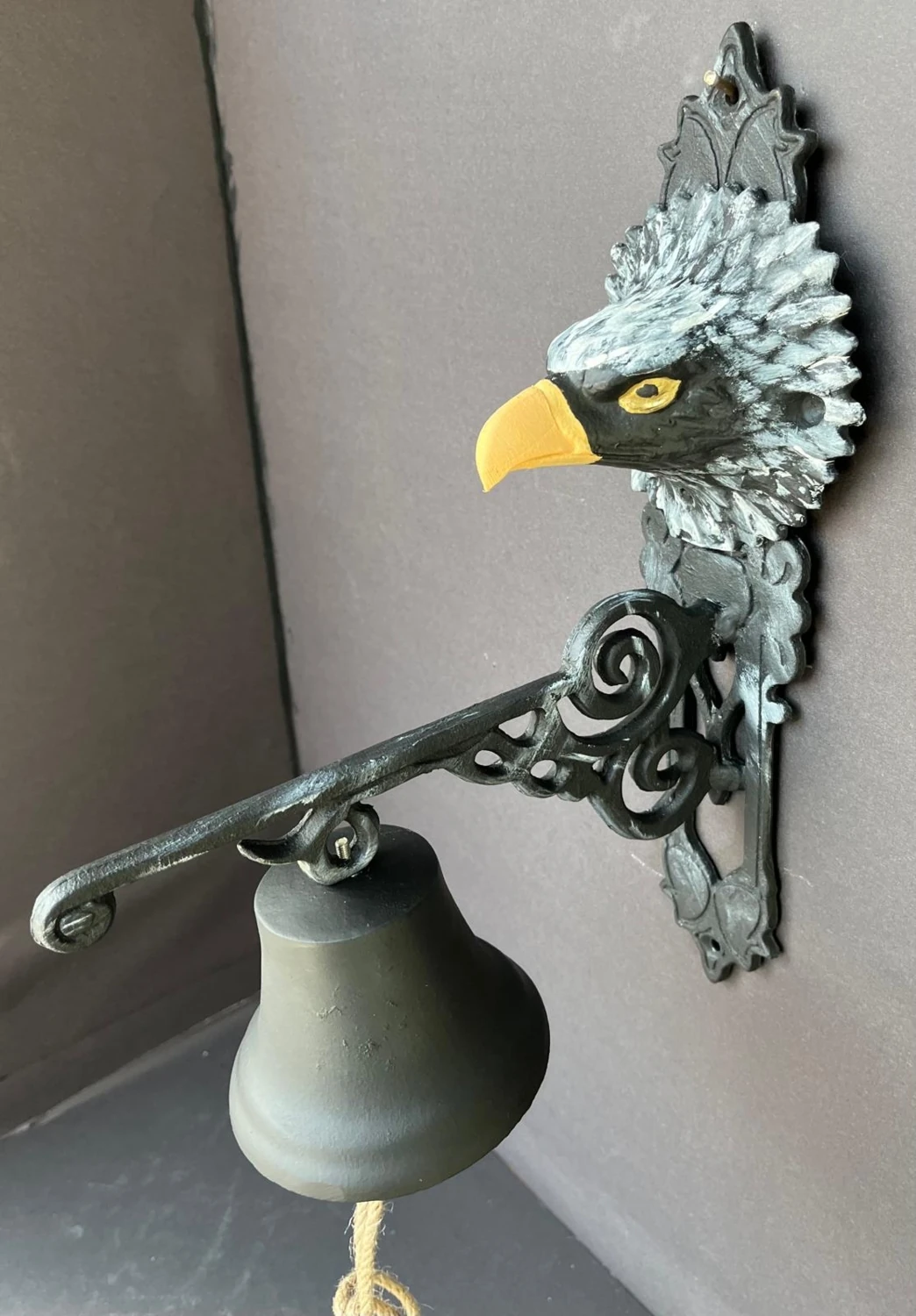 Karakartal Formunda Kapı Çanı