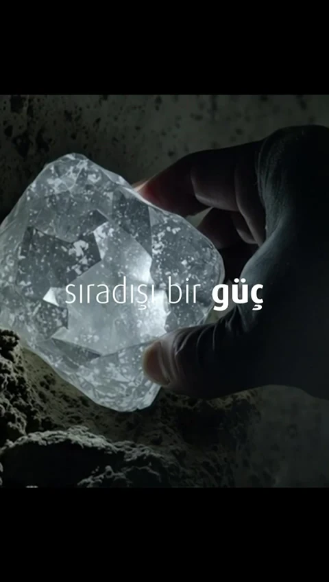 Lıquıd Dıamond (SIVI ELMAS) Su Bazlı Kokusuz Ekstra Dayanıklı Şeffaf Sıvı Cam 600 ml