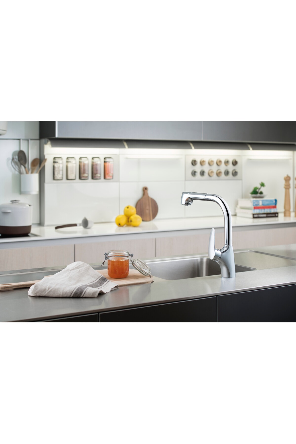 V3 A42151 Pull-Out Eviye Mutfak Bataryası, Krom