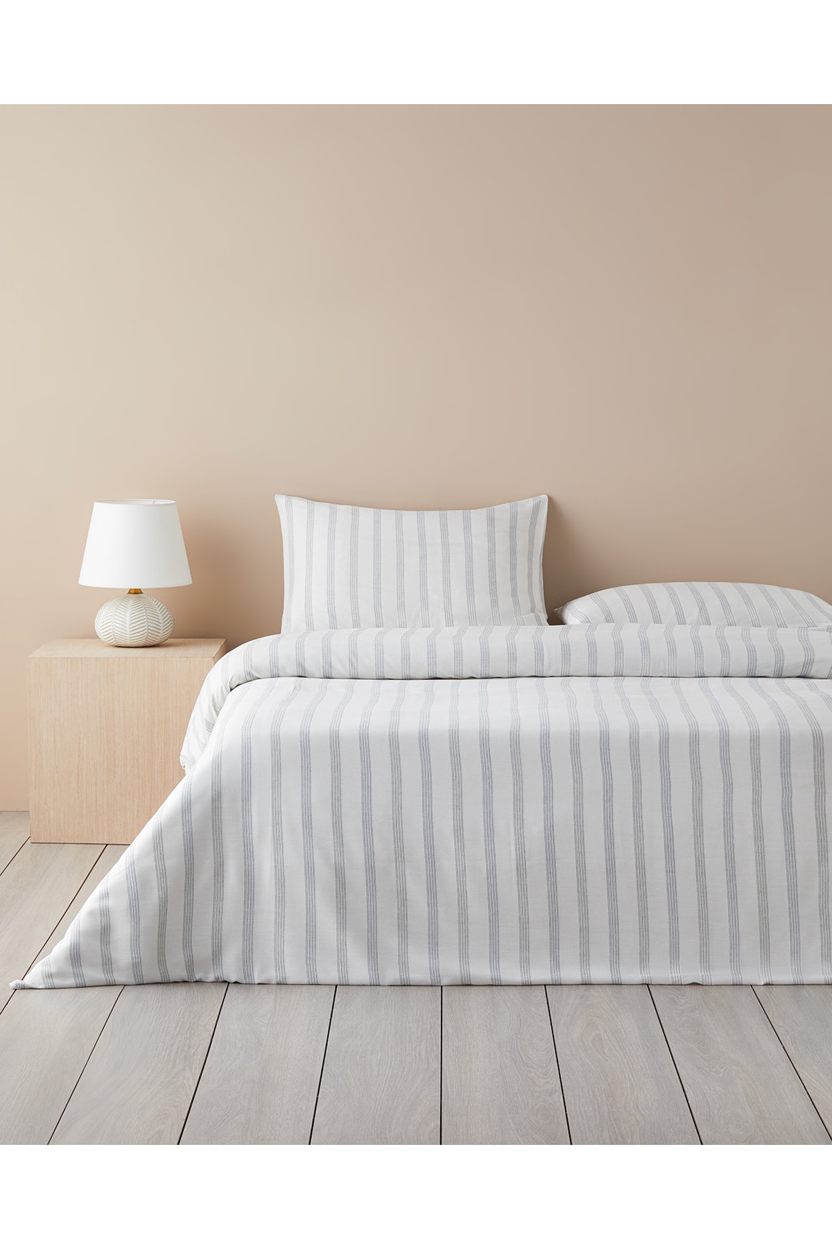 Bold Stitch İpliği Boyalı King Size Nevresim Takımı 240x220 cm Lacivert-Yeşil