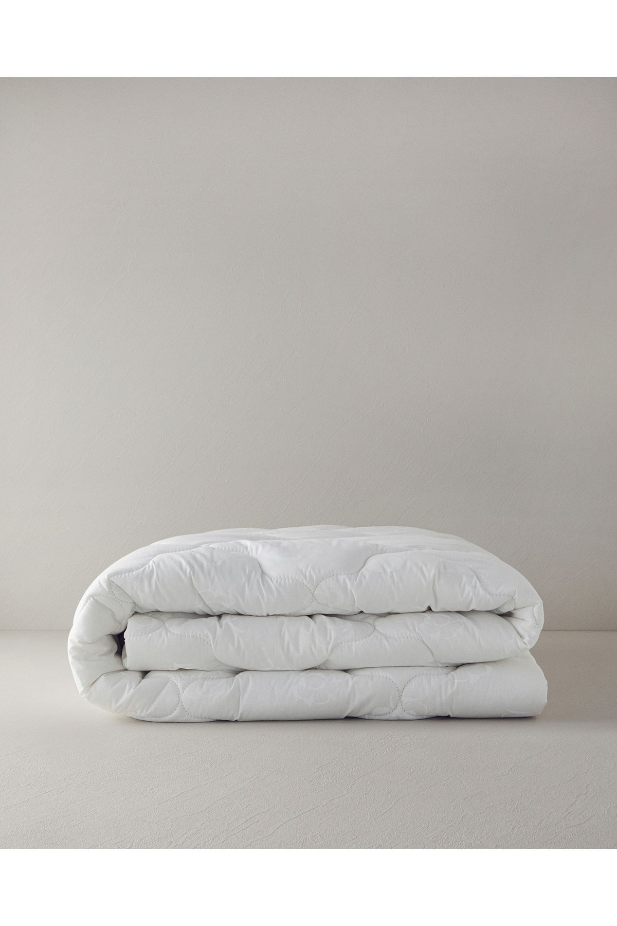 Comfy Pamuk Çift Kişilik Yorgan Beyaz