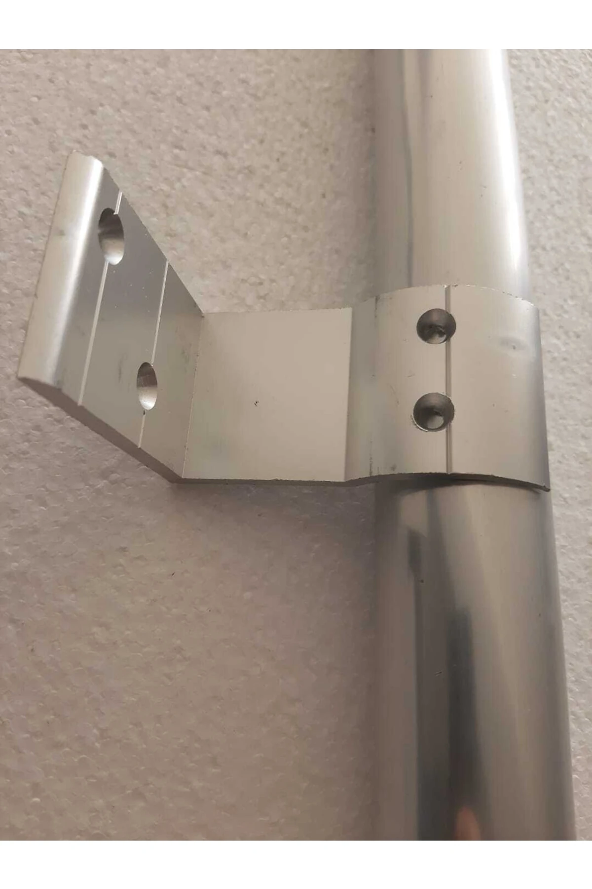 Alüminyum Duvar Tutamak (l) Bağlantı Aparattı