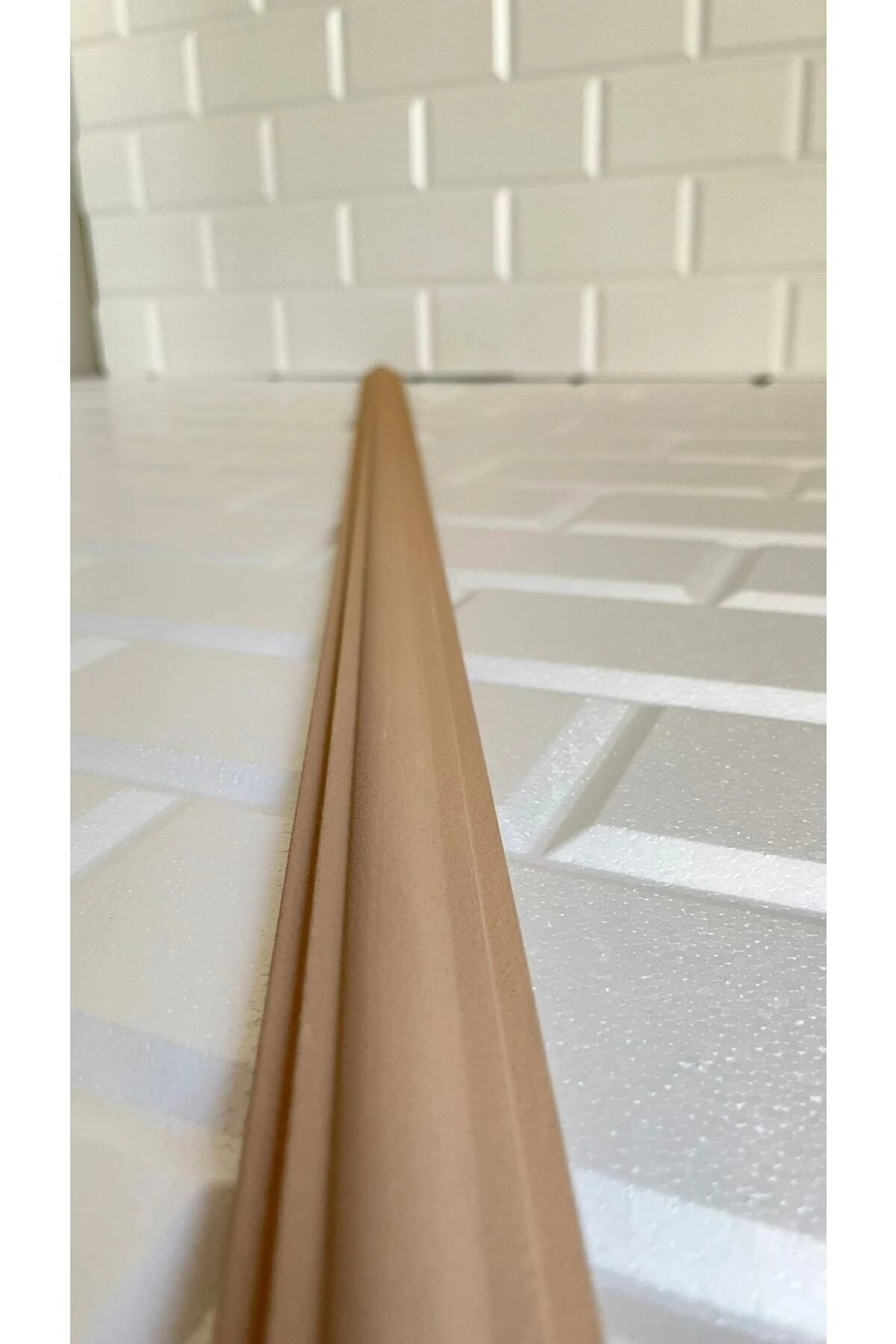 Mocha Minella01 Duvar Çıtası Kendinden Yapışkanlı Stropiyer 4cm 100 Cm