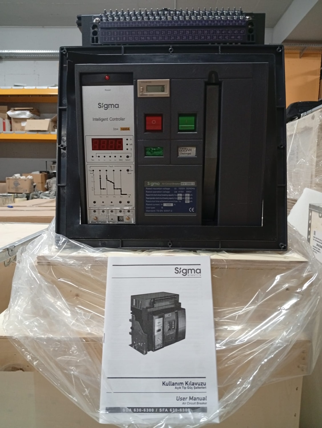 Termik Manyetik Şalter 3 kutuplu - SFA1600H3 (1600A Açık Tip Güç Şalteri)