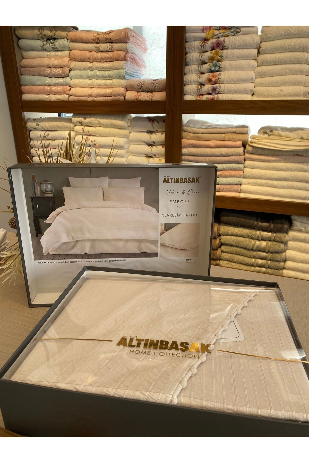 Emboss Ivory Fitilli Saten Çift Kişilik Nevresim Takımı