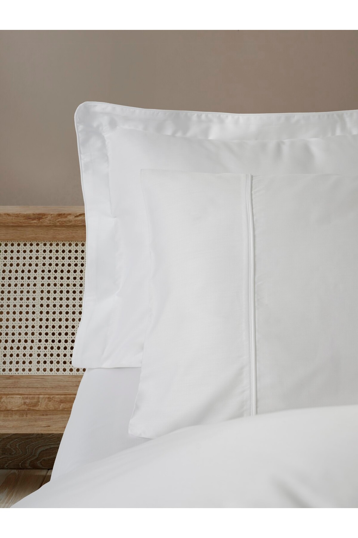 Silky Saten Çift Kişilik Nevresim Takımı Beyaz