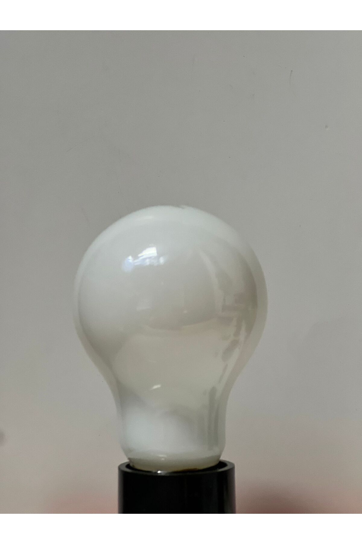 2700 KELVİN SOFT CAMLI GÜNIŞIĞI 4 WATT 275 LÜMEN DİMMERLİ LED AMPUL