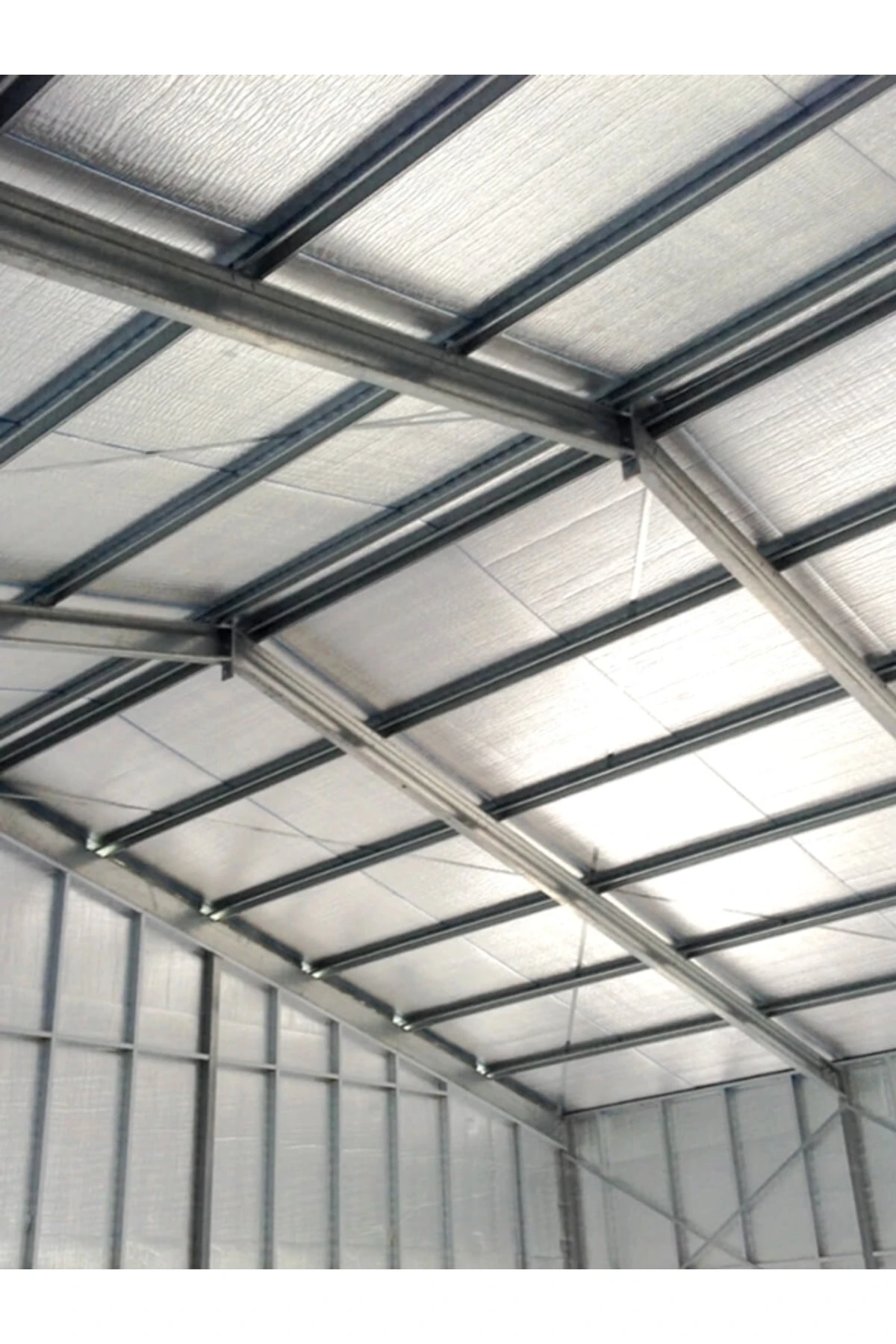 Alüminyum Folyolu Kauçuk Izolasyon 6mm 120cm 36m2 Kendinden Yapışkanlı Elastomerik Kauçuk Köpüğü