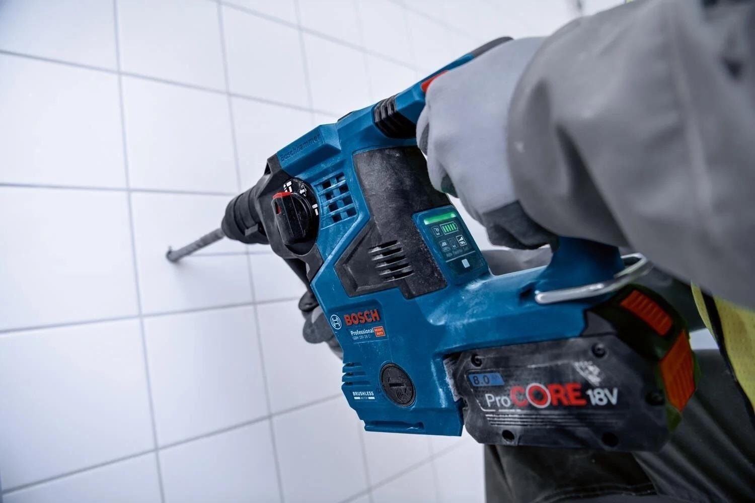 BOSCH Gbh 18V-28 C 1x4 Ah Procore Akülü Kırıcı Delici Bez Çantalı
