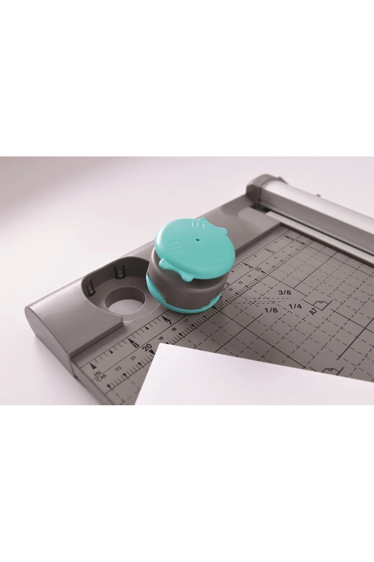 3939 SÜRGÜLÜ GİYOTİN - A4(33CM) - 10SYF.