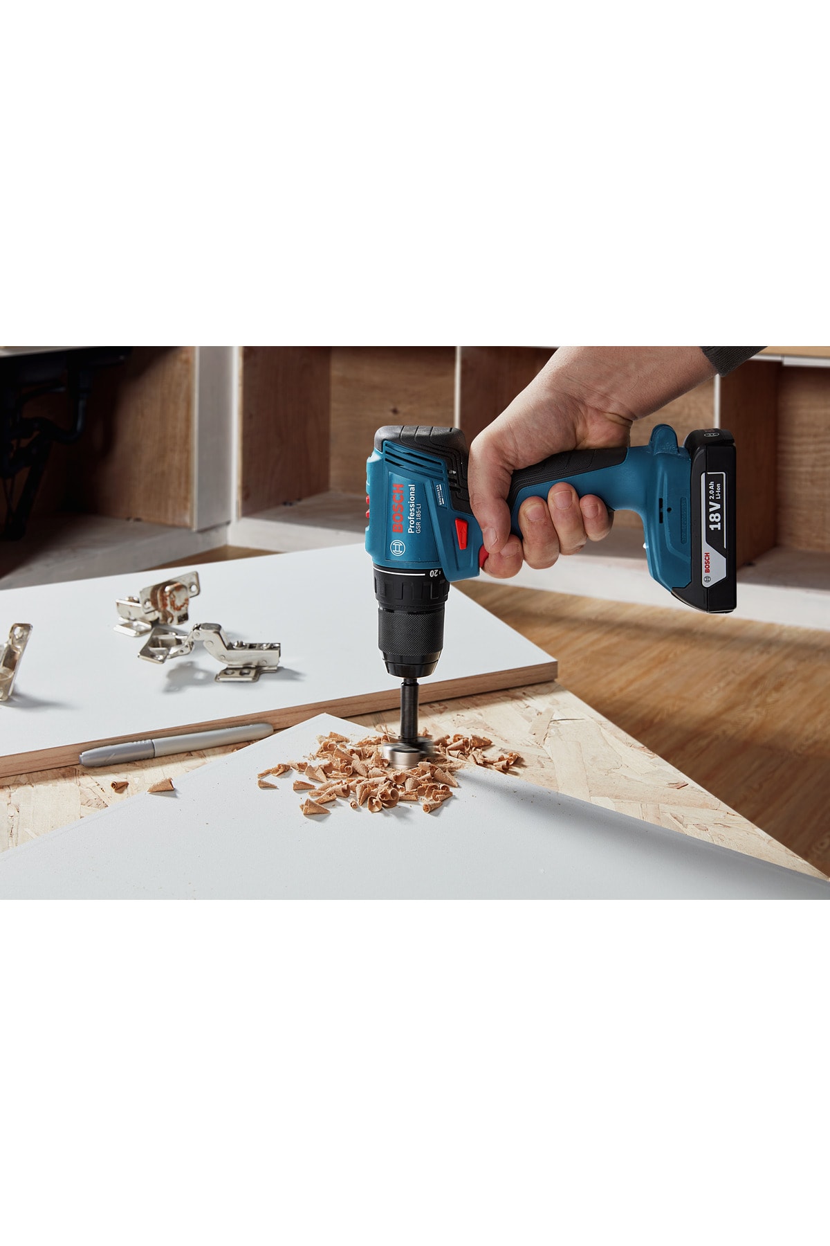 BOSCH Professional GSR 185 LI Akülü Delme Vidalama Mak. 2 x 2.0 Ah; Case