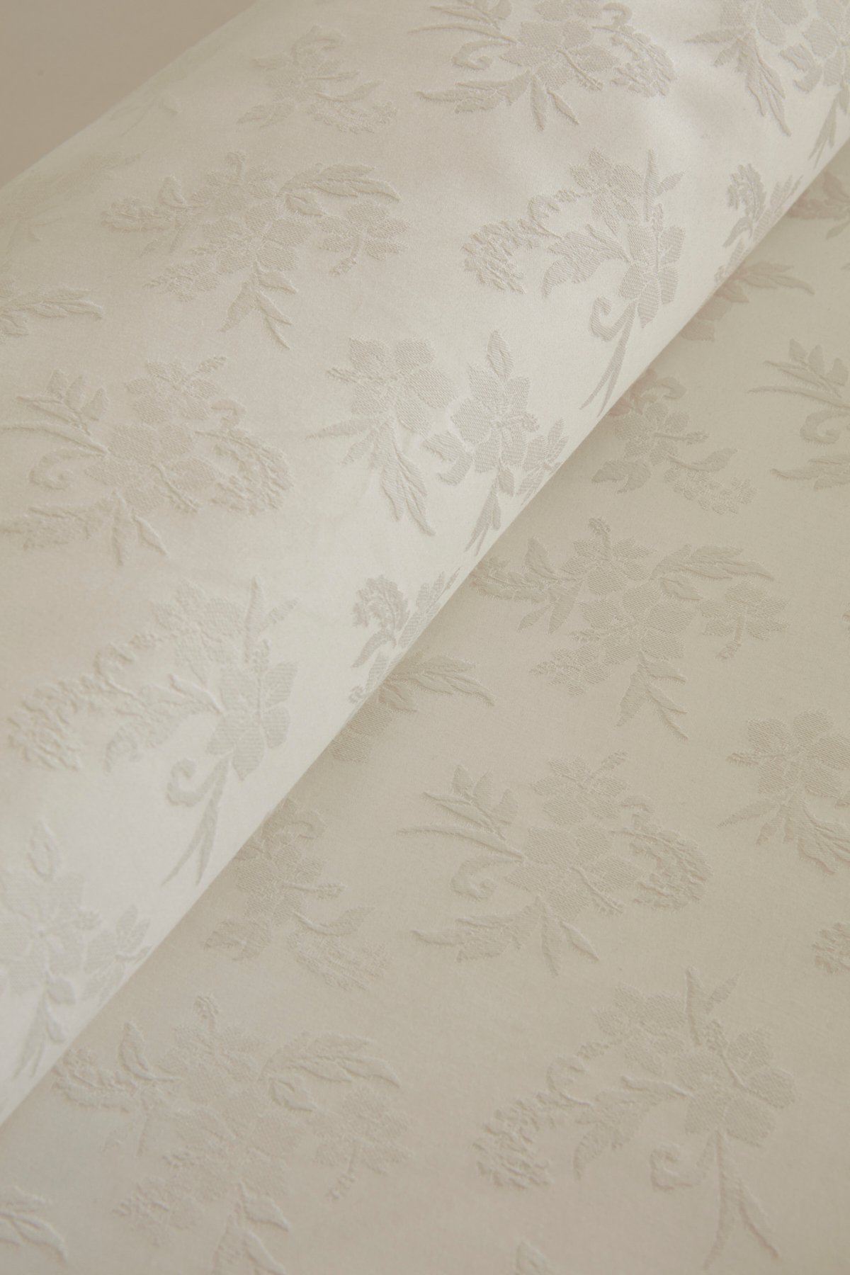 White Collection Viole Çift Kişilik Nevresim Takımı Beyaz