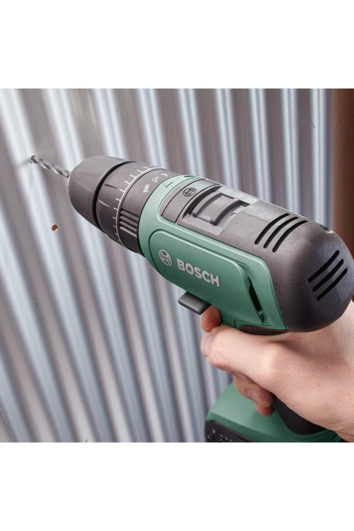 BOSCH Universalımpact Çift Akülü Darbeli Vidalama 18v (2x 1,5ah) Şarjlı Matkap