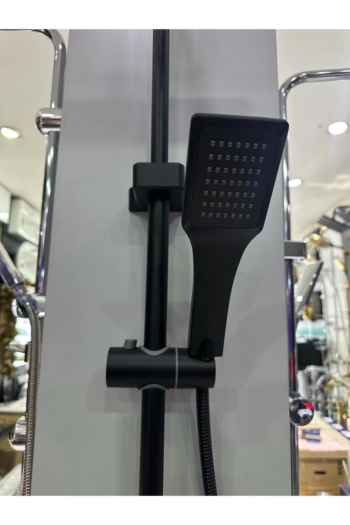 Fleko Siyah Tepe Duş Seti Paslanmaz