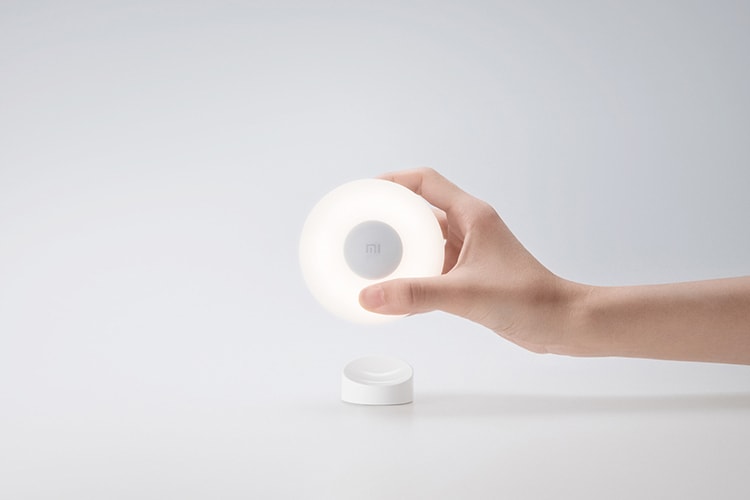 Mijia Akıllı Ev Hareket Sensörlü Gece Lambası - 2'li Set, Fotoselli, 360° Aydınlatma, 120° Algılama Açısı, Sıcak Sarı ve Beyaz Işık, Google Asistan ile Uyumlu