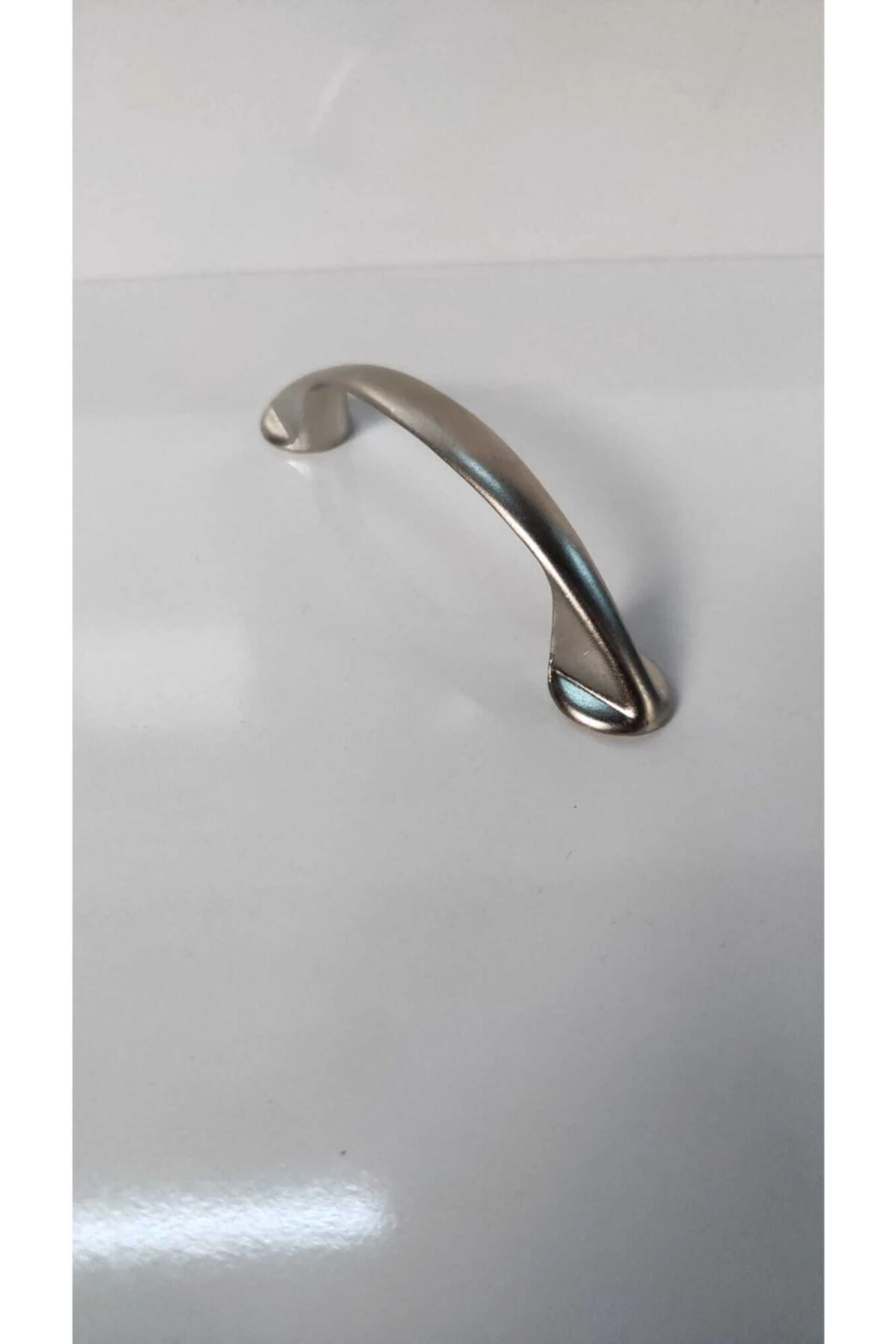 Devetabanı Mobilya Kulp Renk Saten Ölçü 64mm