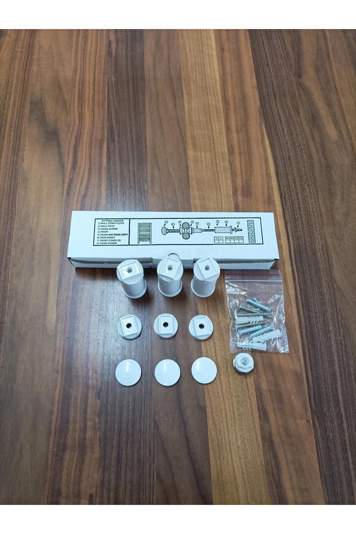 Beyaz Renk 3 'lü Havlupan Radyatör Montaj Seti