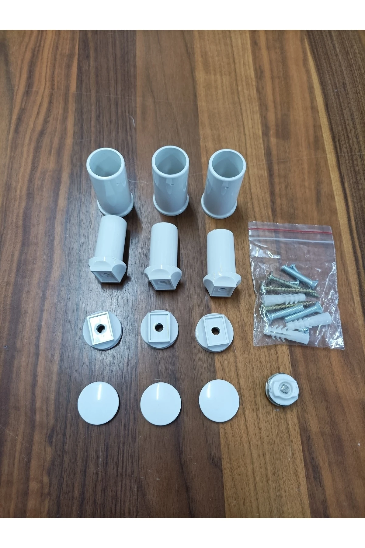 Beyaz Renk 3 'lü Havlupan Radyatör Montaj Seti