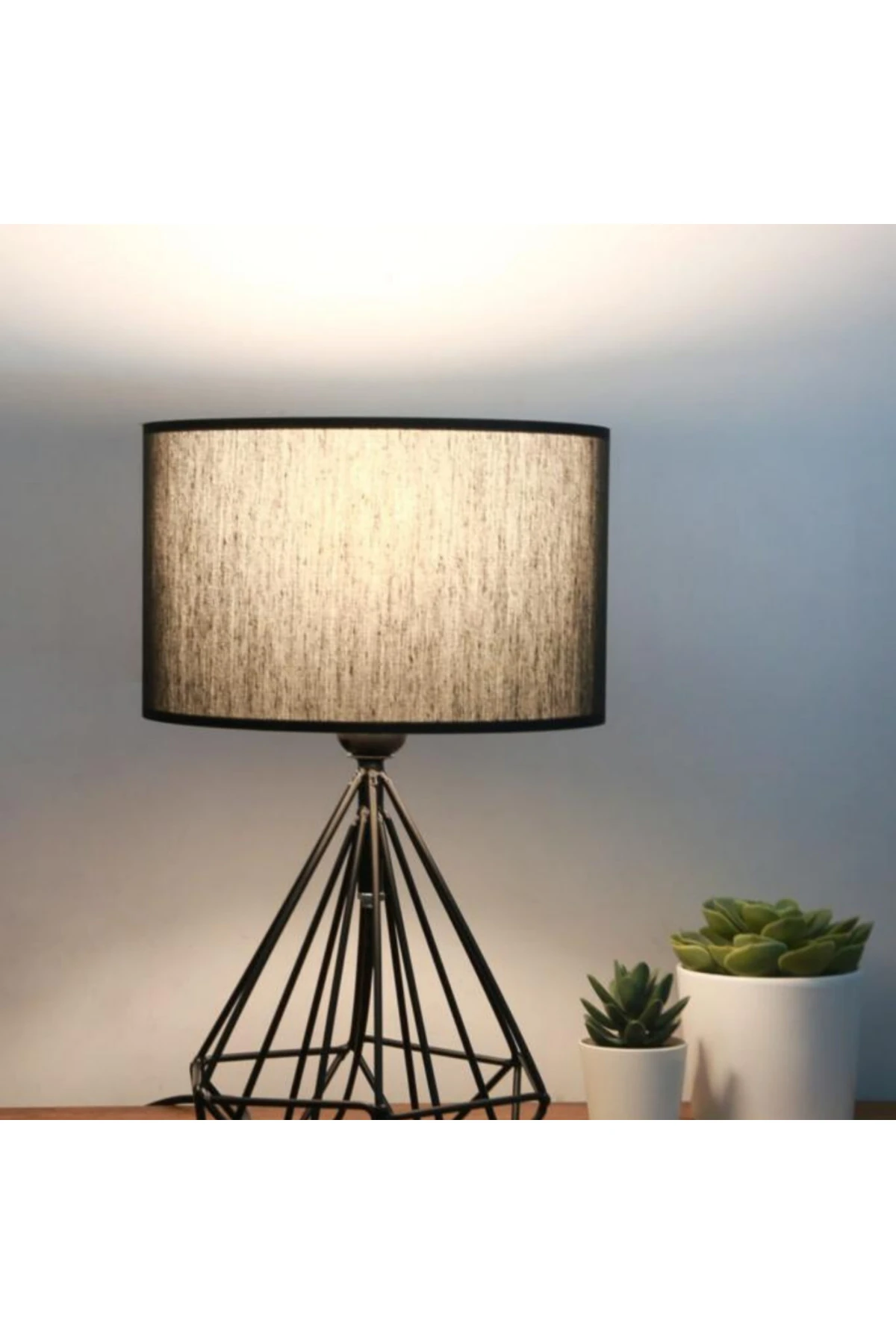 Prizma Metal Kafes Siyah Kumaş Silindir Tasarım Abajur