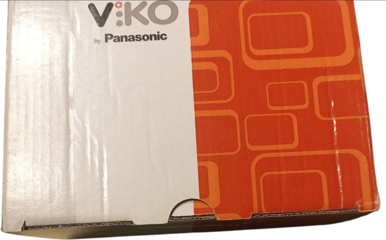 Linnera Beyaz Light Yaylı Anahtar Çerçeveli