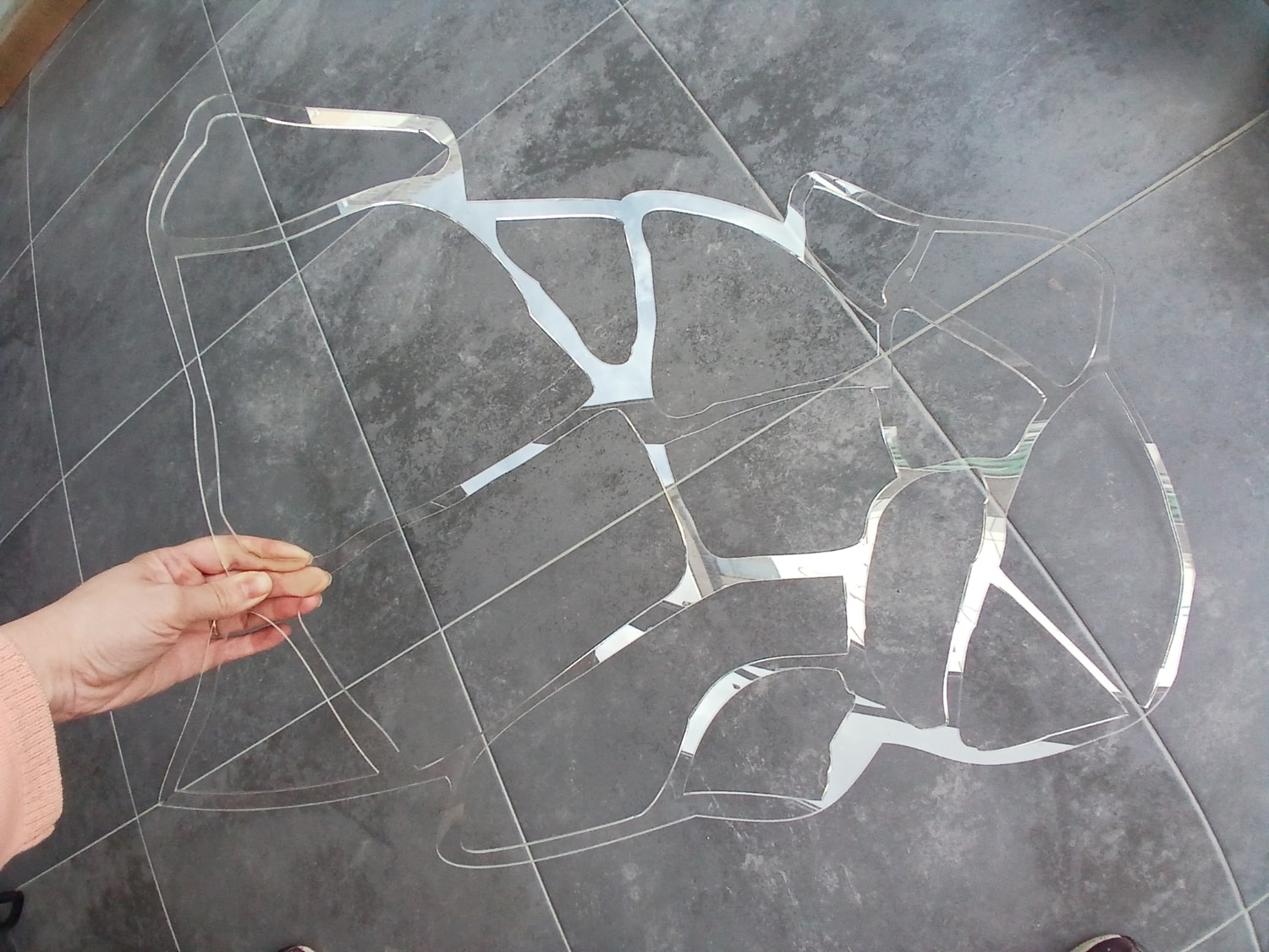 Taş Tuğla Stencil Şablon Kalın Malzeme Rölyef Pasta, Dekoratif Sıva, Kalekim ve Saten Alçıya Uygun Kayrak Taşı Model Slate Stone - 2 mm