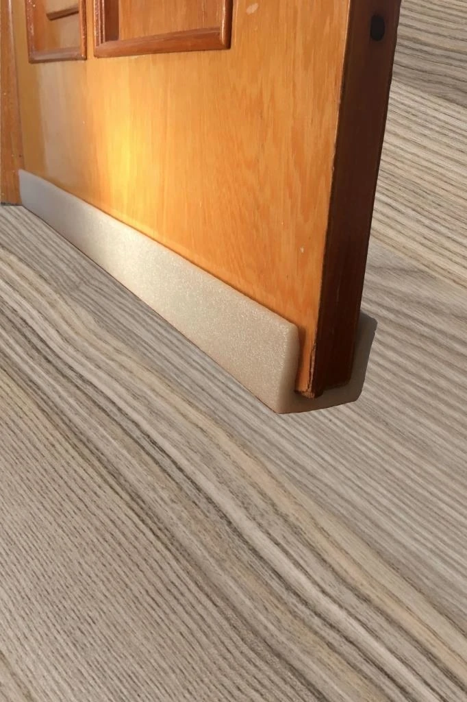 Kapıaltı Süngeri Rüzgar Önleyici Izolasyon Süngeri 1 Adet Fiyatıdır.