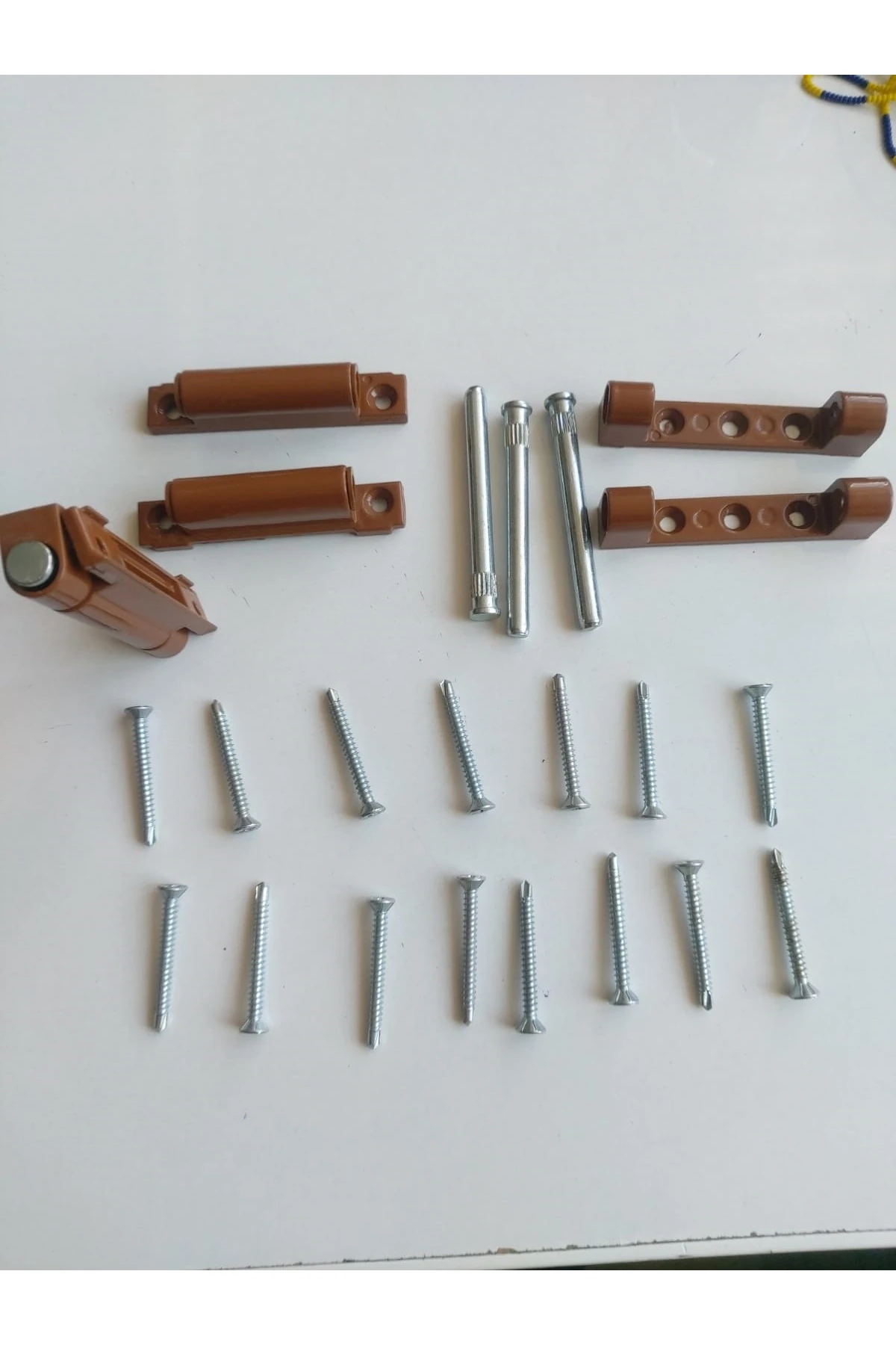 Pencere Menteşe 3 Lü Set Kahverengi? 70*60 Lik Seri?ye Uygun