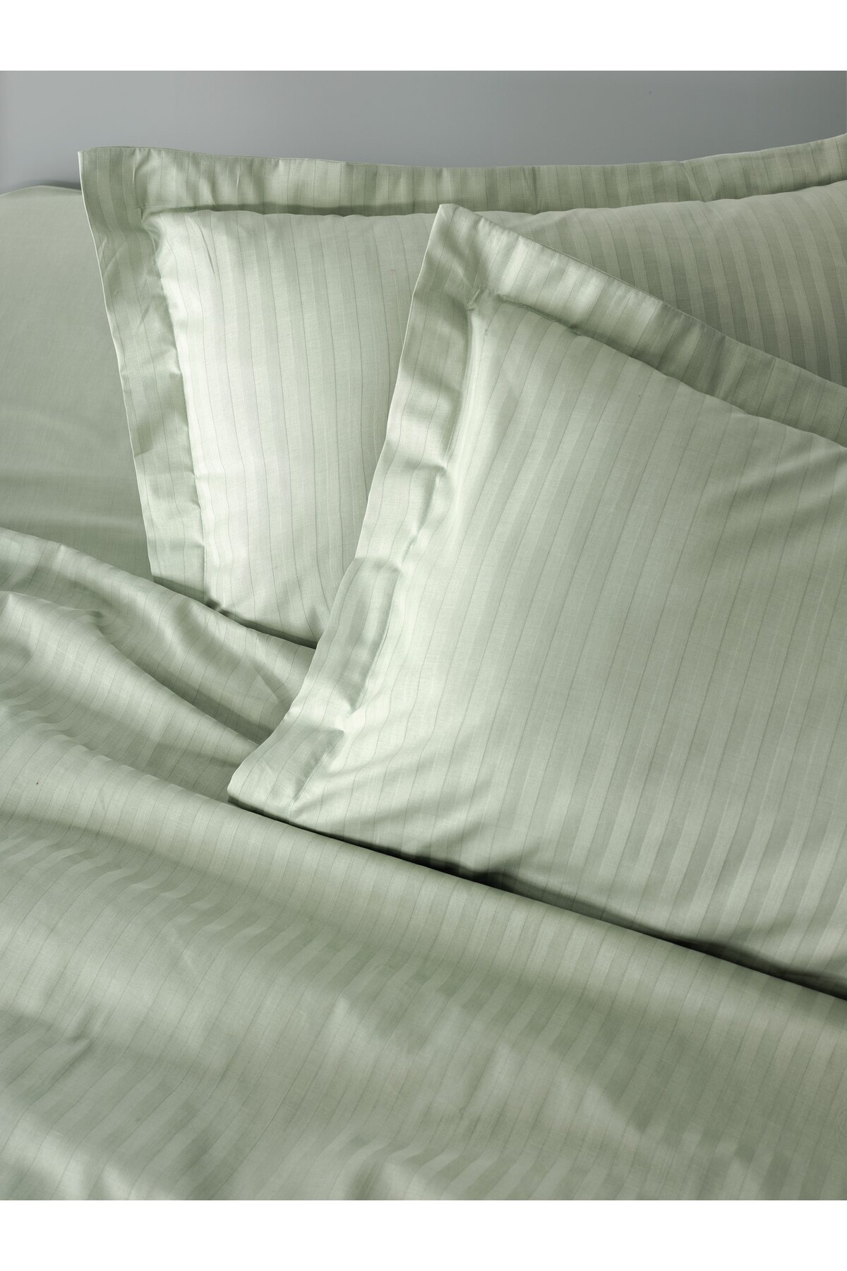 Elegant Stripe Saten Çift Kişilik Nevresim Takımı Adaçayı