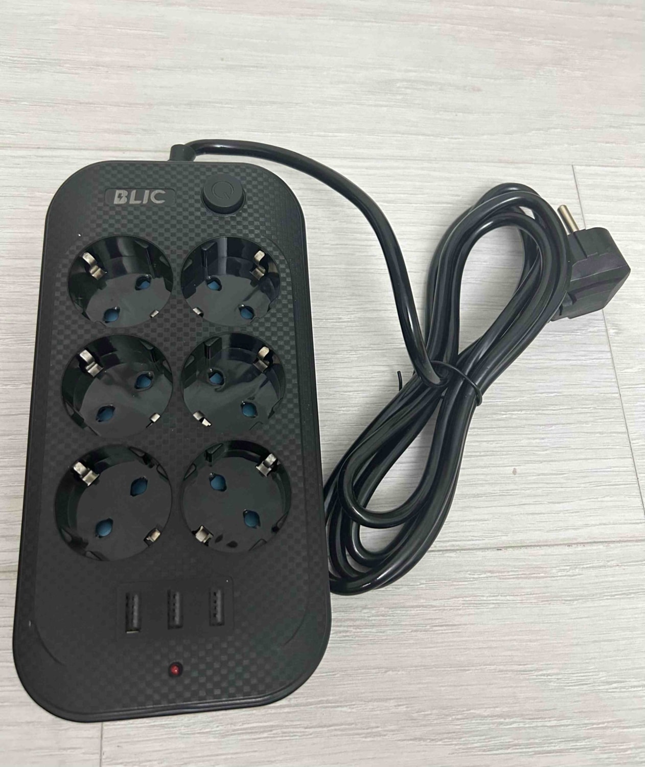Rose Teknoloji Ftr-11 Termal Akım Korumalı 6 Priz 3 USB Girişli 2 Metre Uzatma Kablolu Priz