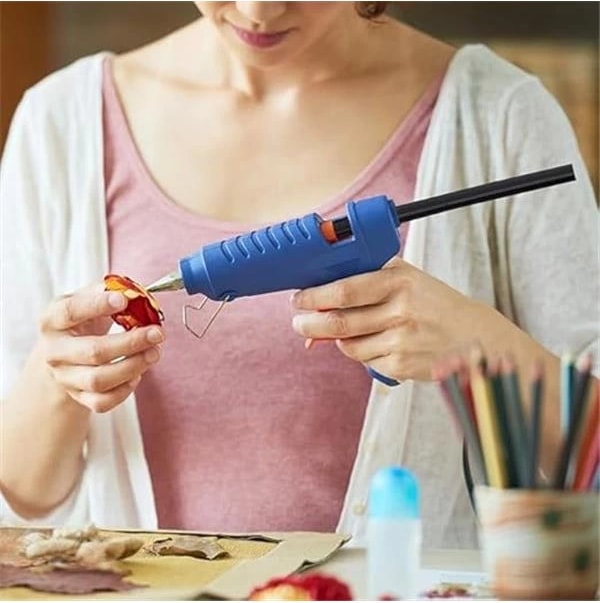 Siyah Sıcak Silikon Çubuğu 11MM – 1kg (48 Adet) Çubuk Silikon