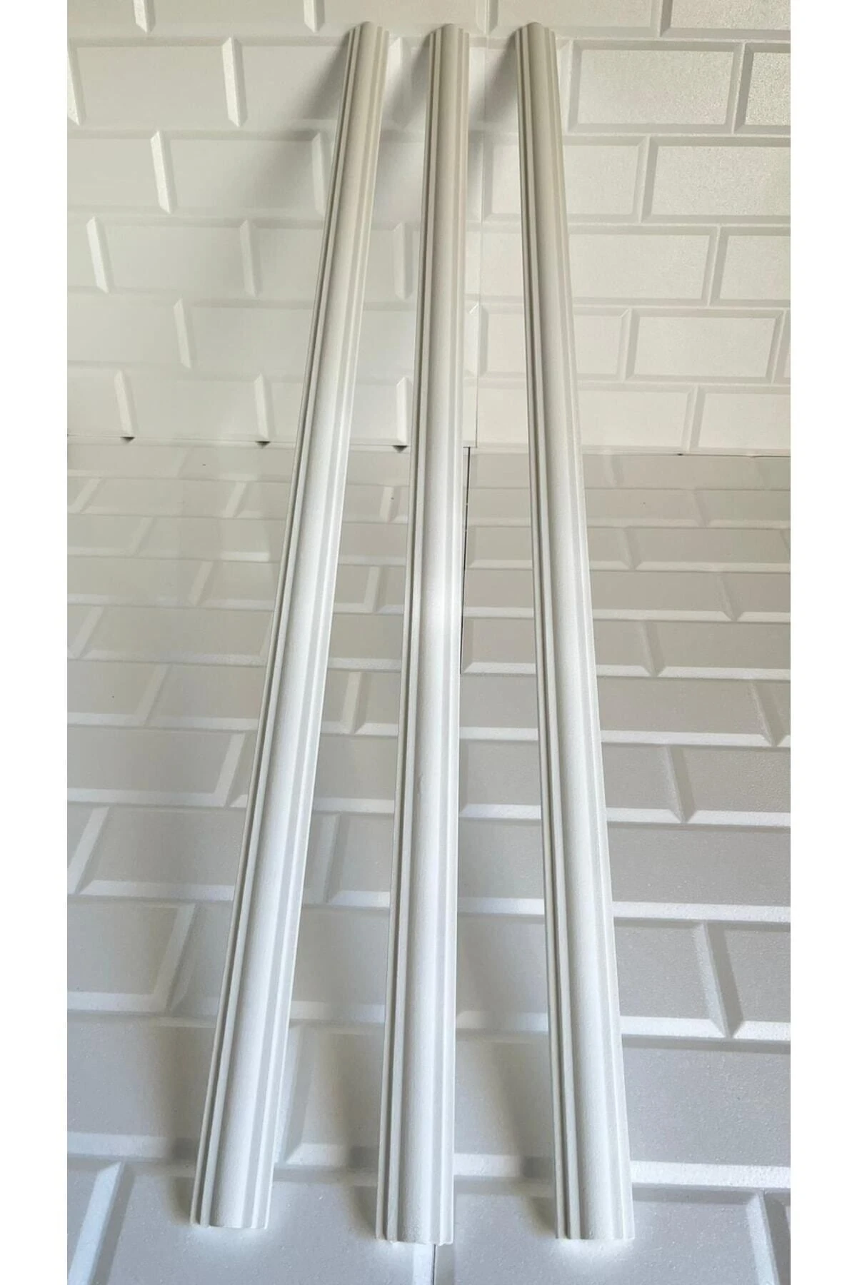 Minella01 Beyaz 1 Adet Fiyatıdır Duvar Çıtası Kendinden Yapışkanlı boyalı Stopiyer Köpük 4cm 100cm