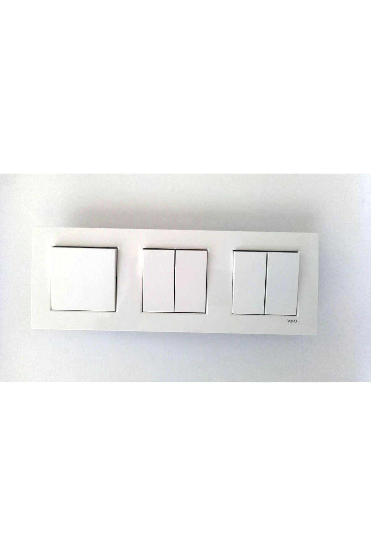 Viko Karre Beyaz 3lü Set Komütatör(İKİLİ ANAHTAR) Komütatör(İKİLİ ANAHTAR) Anahtar