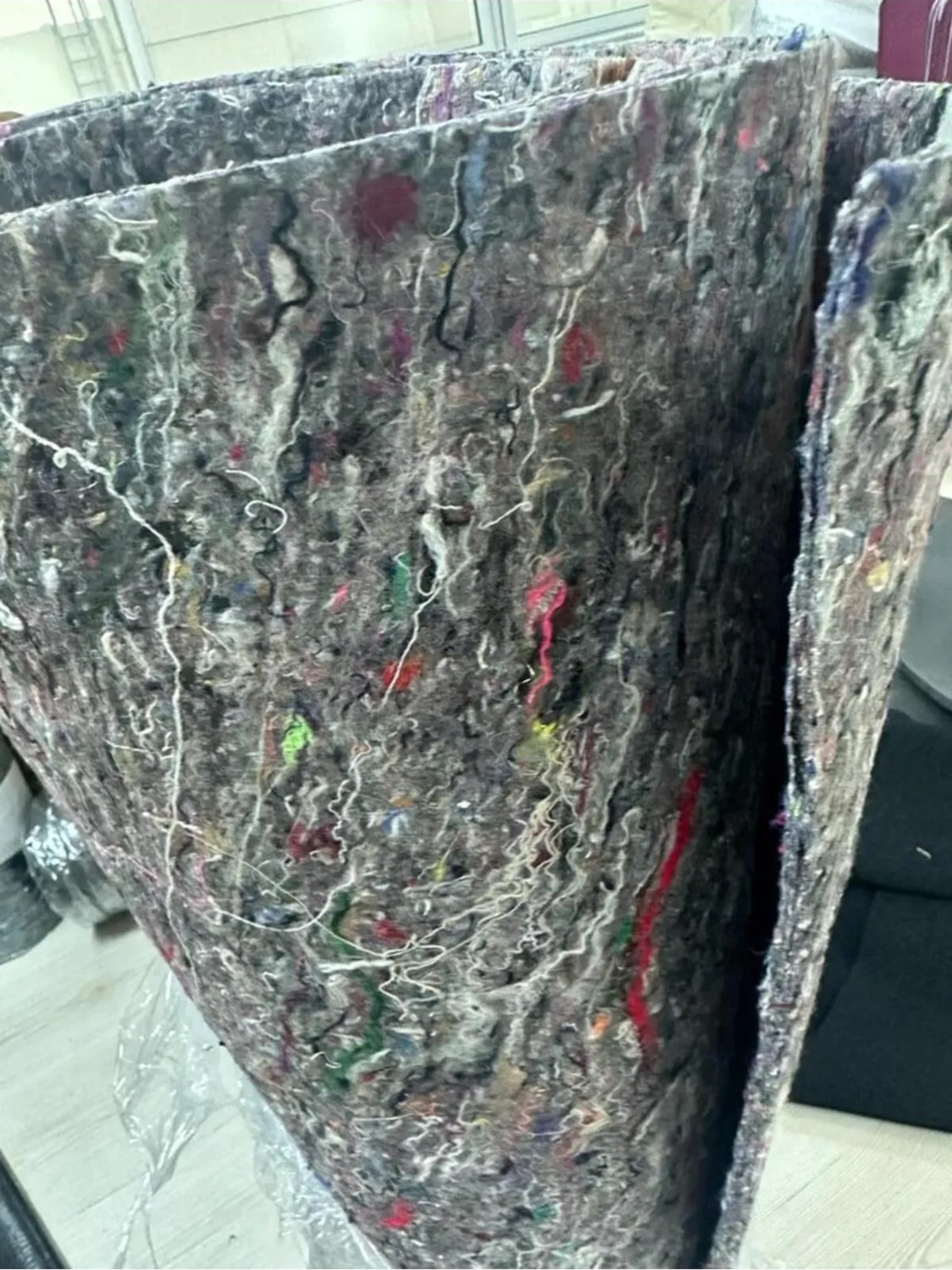 Araç Taban ve Tavan İzolasyon Keçesi 6 mm Kalınlık 200 cm x 200 cm