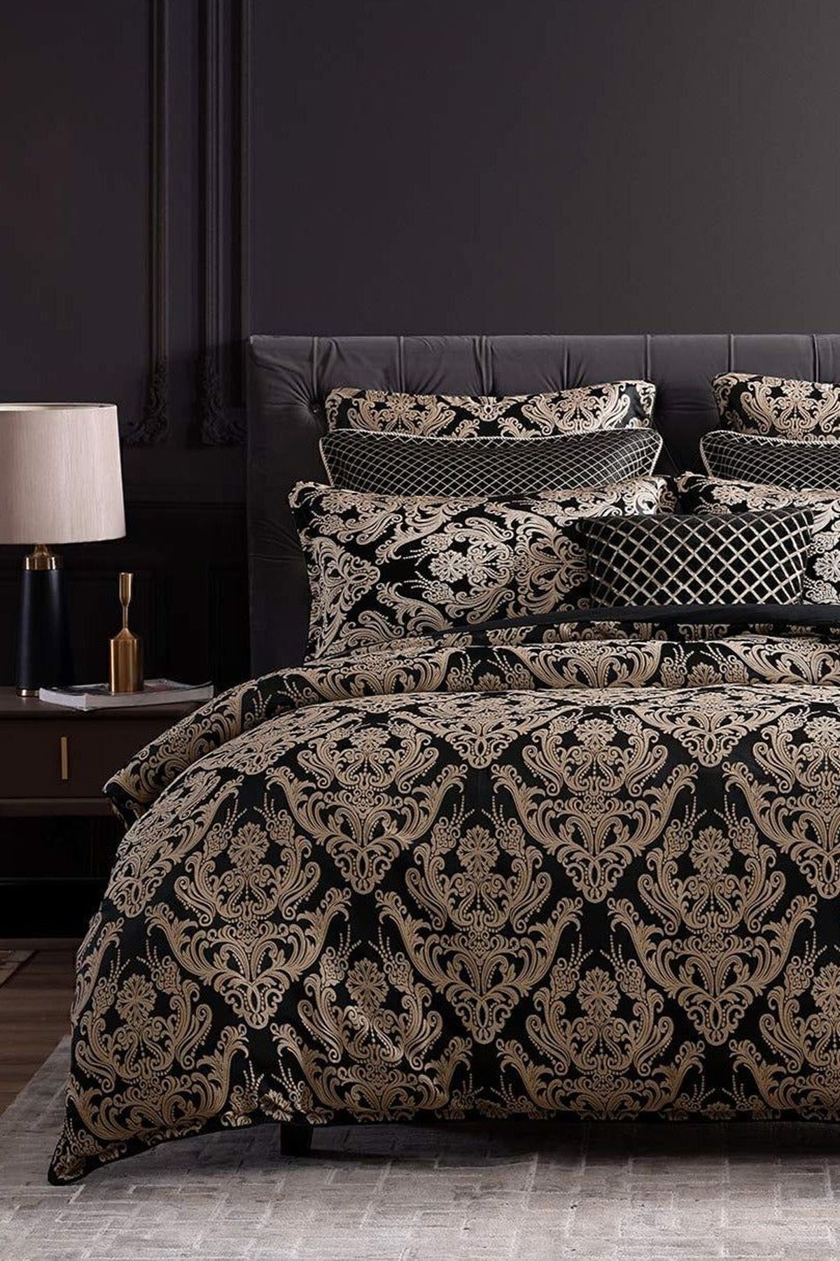 Lastikli Çarşaflı Nevresim Takımı Çift Kişilik Damask Bej