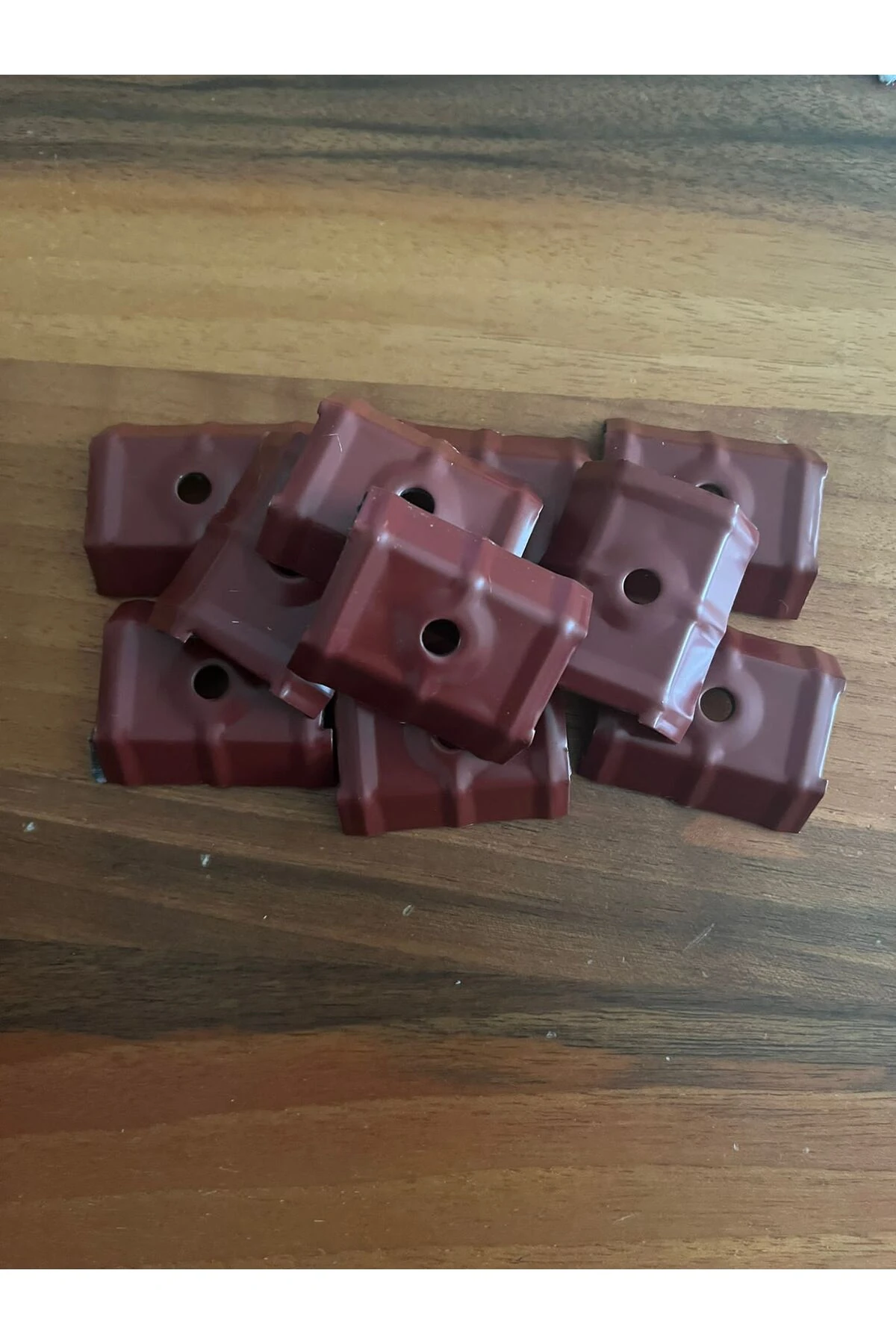 Trapez Çatı Semeri İzolasyonlu Vida Bağlantılı Çatı Montaj Semeri 2x4cm (500 Adet Bordo)