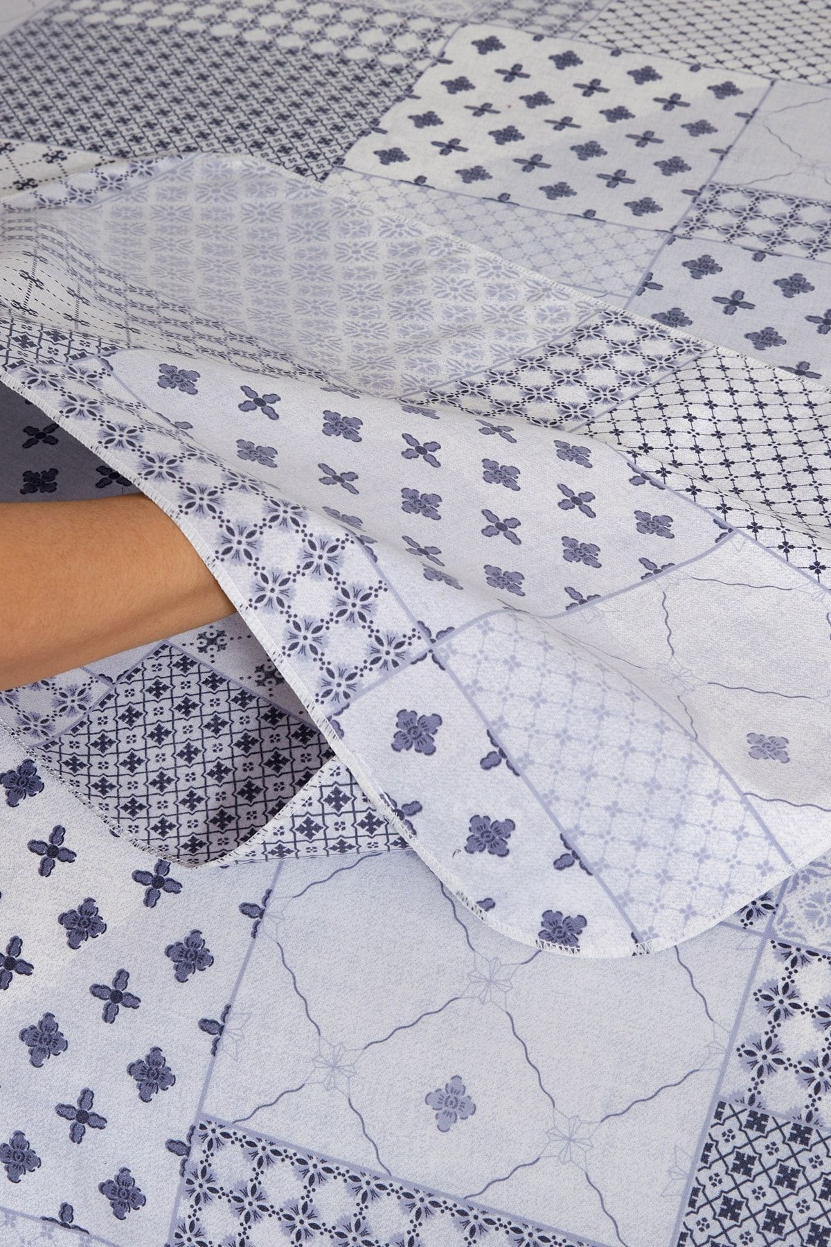 Battal Boy Nevresim Takımı Patchwork Gri Mavi Desen Ve 2 Adet Yastık Kılıfı Seti Pamuklu