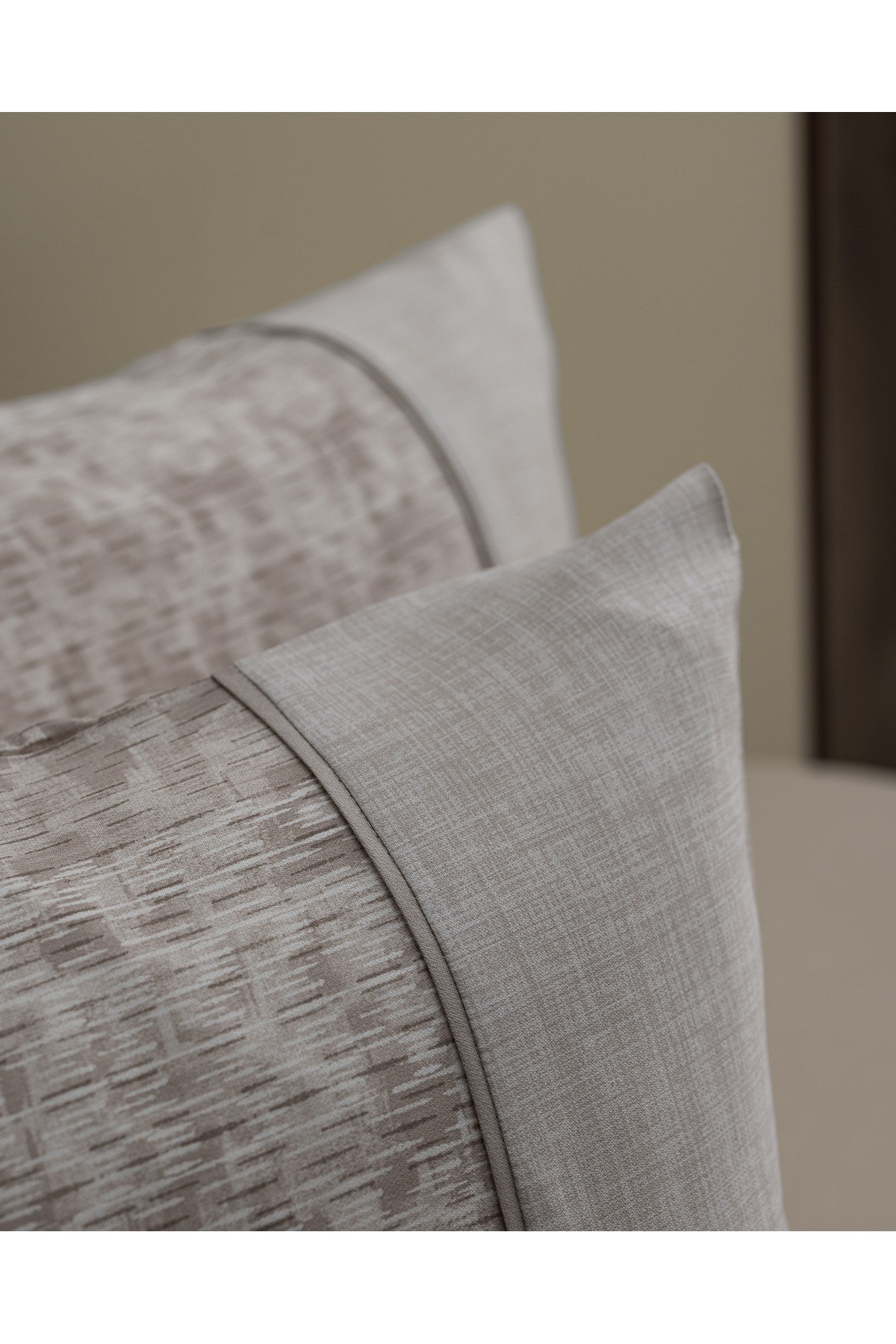 Petrus King Size %100 Pamuk  Crep Baskılı Nevresim Takımı - Bej
