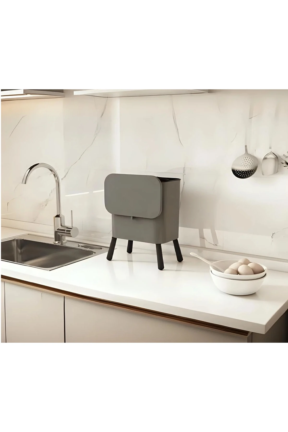 Gri 15 Litre Ayaklı Fonksiyonel Kapaklı Banyo Ve Mutfak Çöp Kovası