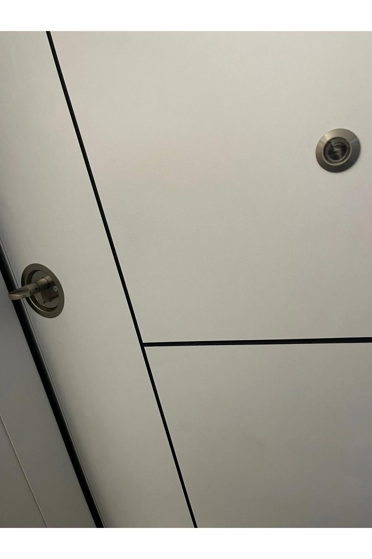 Çelik Kapı, Kilitli, Beyaz Renk, Çelik Kapılar, Yüksek Güvenlikli Sol Açılım