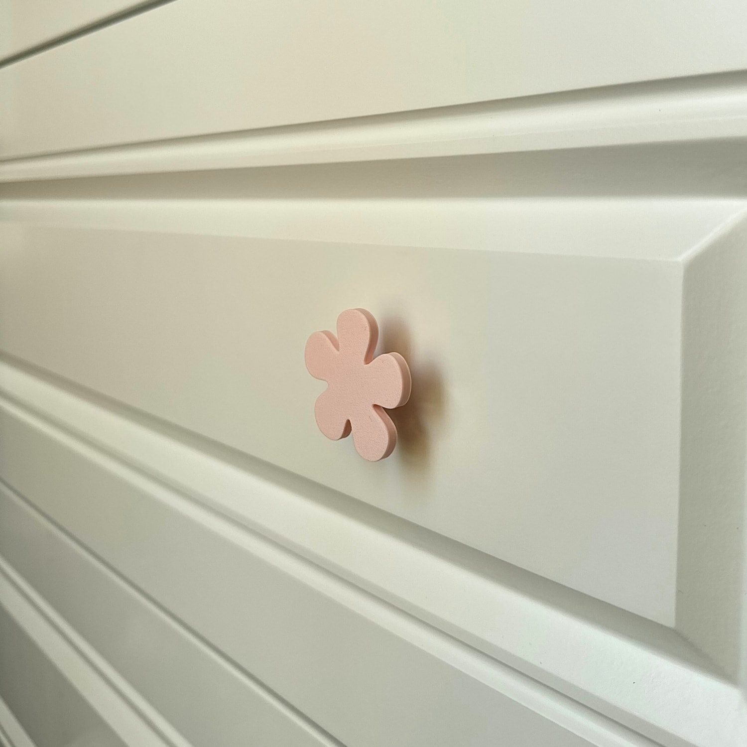 pembe Yonca Dolap Kulpu -Çocuk Odası, Mutfak ve Banyo Için Modern, Şık ve Dayanıklı Mobilya Kulp, Yd