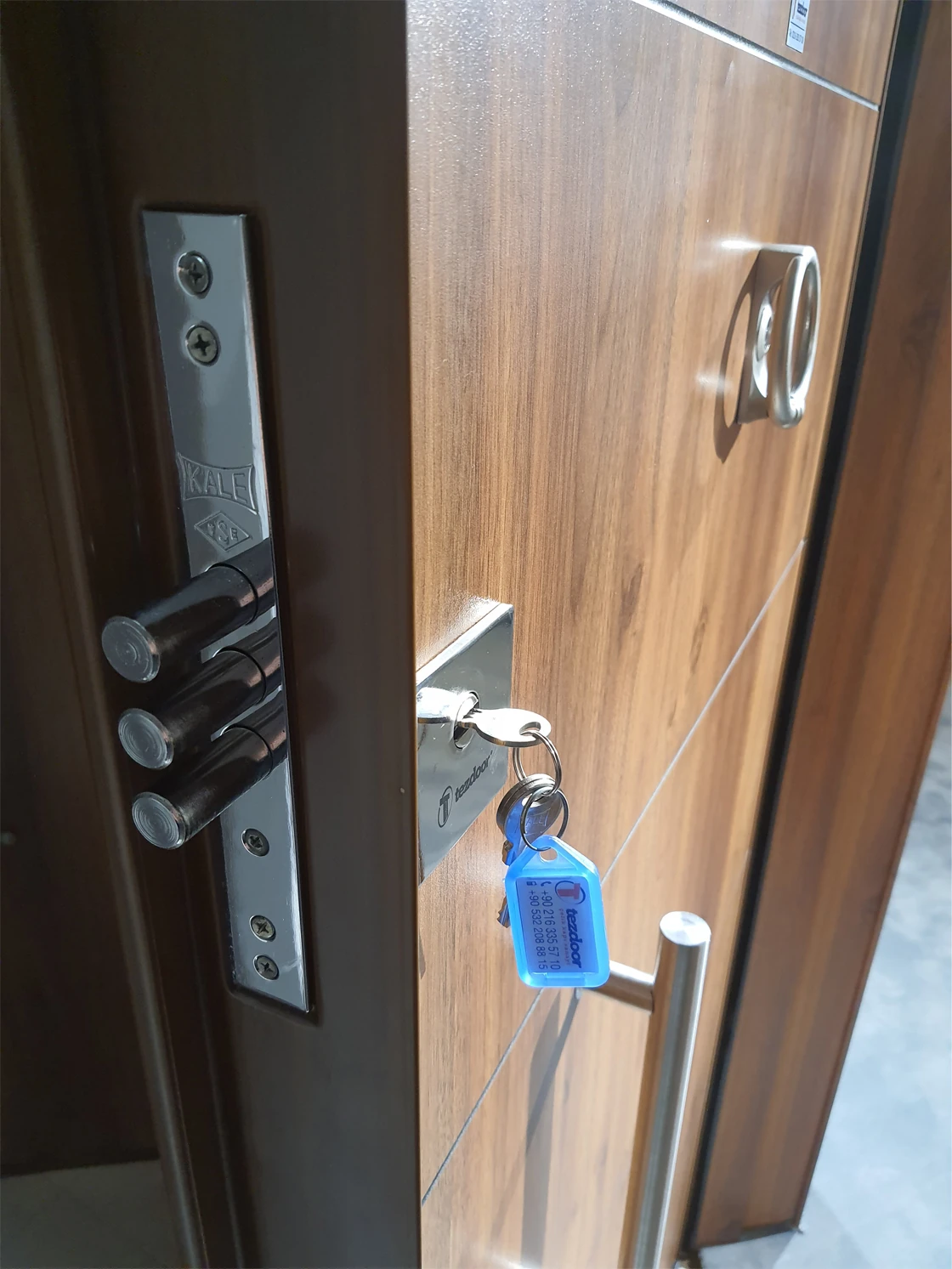 Ahşap Kaplama Kasalı Düz Model Daire Kapısı,  Kapı, Villa Kapısı